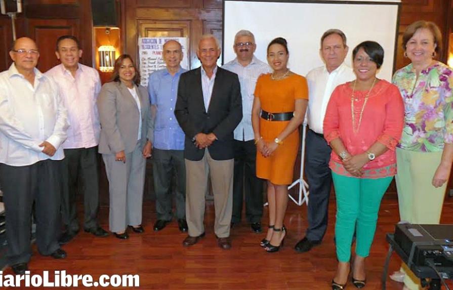 Asociación de Mocanos en Santo Domingo juramenta su nueva directiva