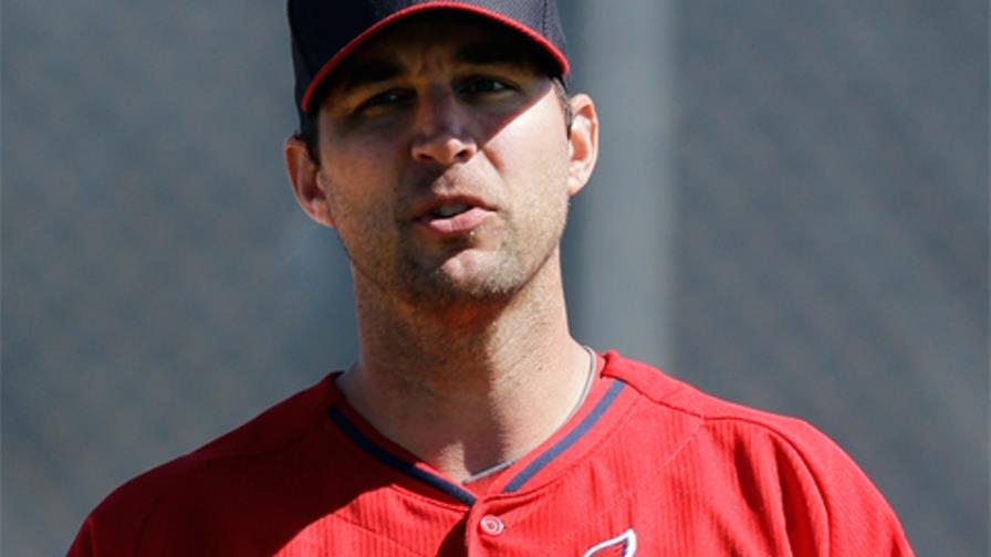 El lanzador de San Luis Adam Wainwright está en observación