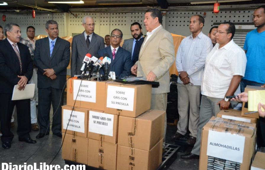 La Junta Central Electoral entrega los materiales al PRM para su convención