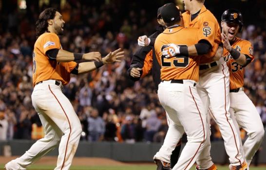 El dominicano Alex Rodríguez alcanza a Willie Mays con 660 jonrones El dominicano Alex Rodríguez alcanza a Willie Mays con 660 jonrones