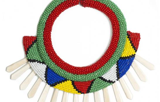 Moda masái, complementos de aire africano Moda masái, complementos de aire africano