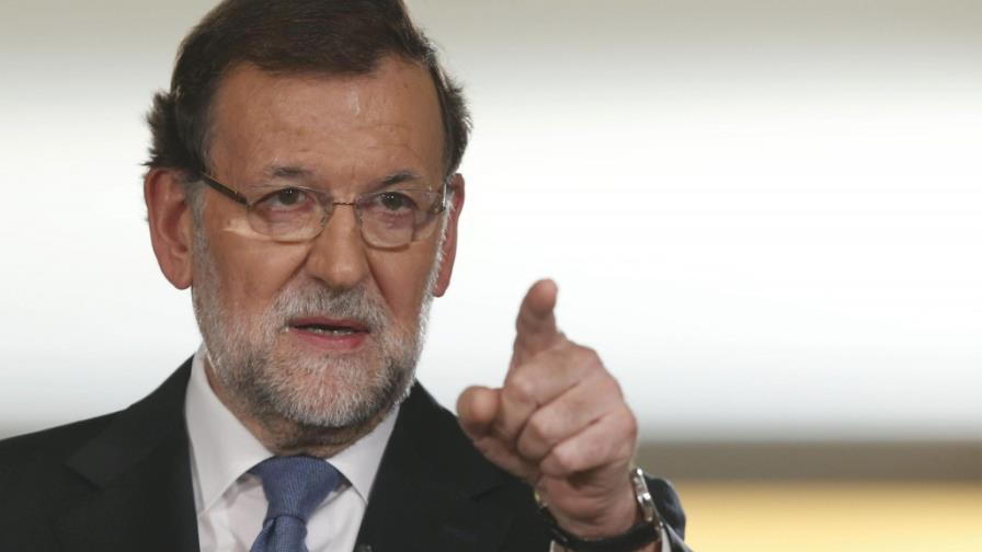Rajoy presume de caída del paro registrado en España