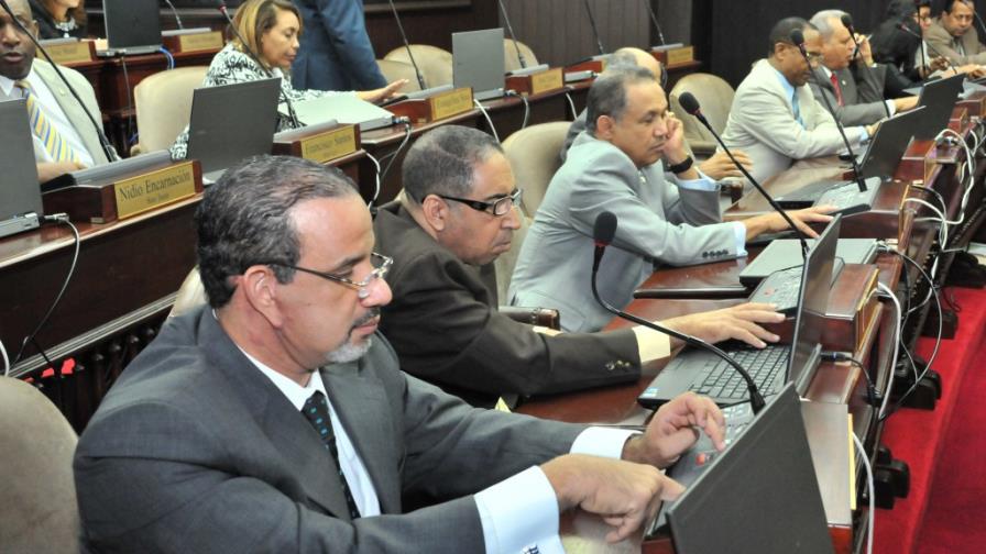 Colegio de Abogados piden reformulen proyecto de reforma constitucional