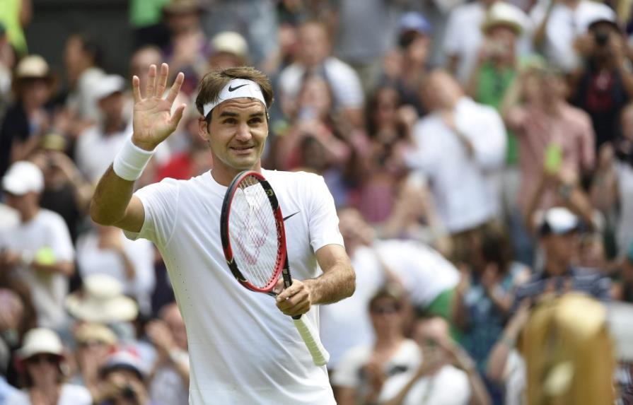 Federer se exhibe ante Querrey en la central de Wimbledon