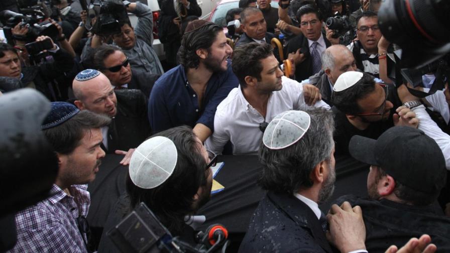 Zabludovsky es enterrado en el panteón israelita Ciudad de México