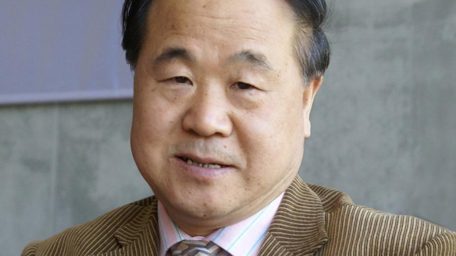 El escritor chino Mo Yan anuncia que prepara un libro sobre la corrupción El escritor chino Mo Yan anuncia que prepara un libro sobre la corrupción
