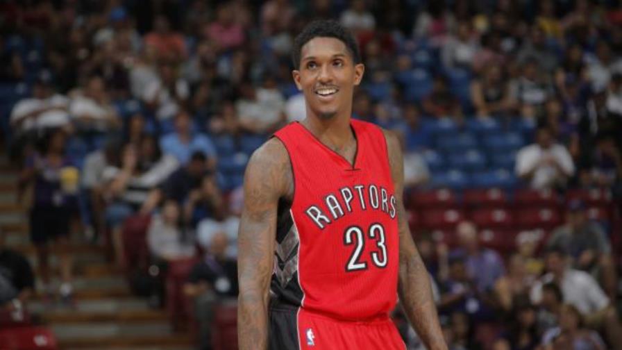 Lou Williams mantiene una relación con dos mujeres