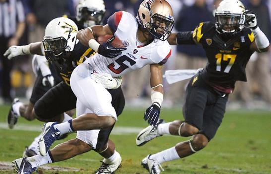 Ken Griffey Jr. ahora es fotógrafo profesional; se le vio en un partido de la NFL