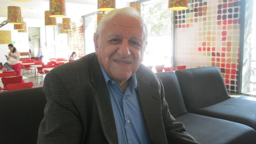 Armando Fuentes: Mi único mérito es hacer la tarea todos los días Armando Fuentes: Mi único mérito es hacer la tarea todos los días