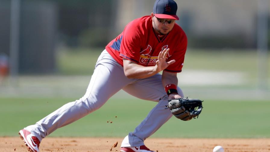 Torpedero dominicano Jhonny Peralta ha dejado la presión atrás en Cardenales Torpedero dominicano Jhonny Peralta ha dejado la presión atrás en Cardenales