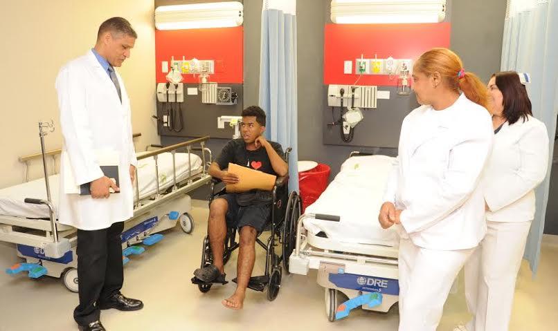 El Darío Contreras inicia servicios de emergencias, cirugías e internamientos