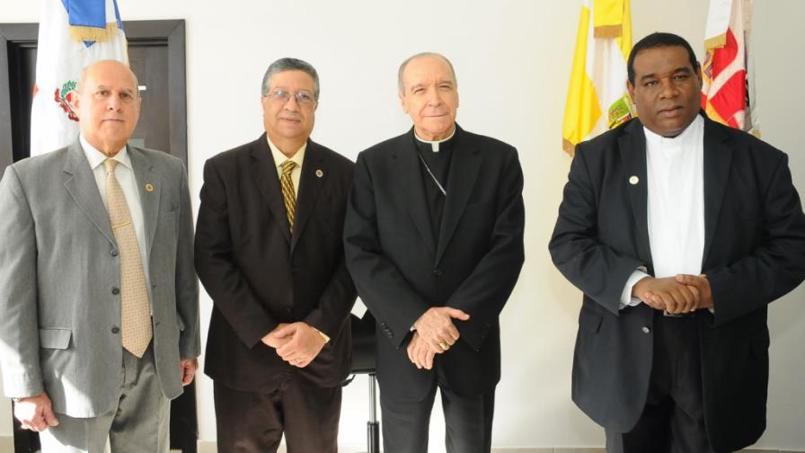 Abren laboratorios con tecnología de punta