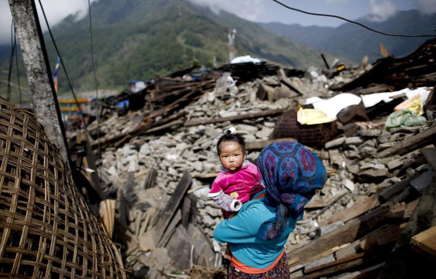 Nepal no espera supervivientes pero sí ayuda una semana después del seísmo