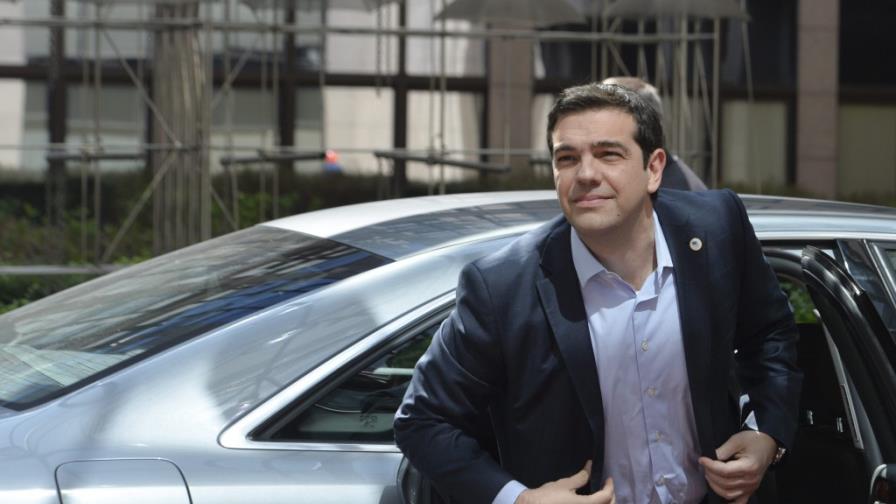 Grecia se tambalea al borde de un acantilado