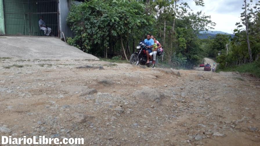 Exigen el asfaltado de carretera Joba Arriba-Los Ramones