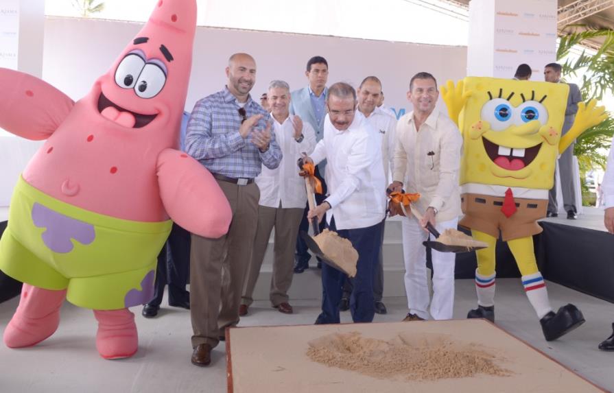 Danilo Medina da inicio a la construcción de tres hoteles en Punta Cana