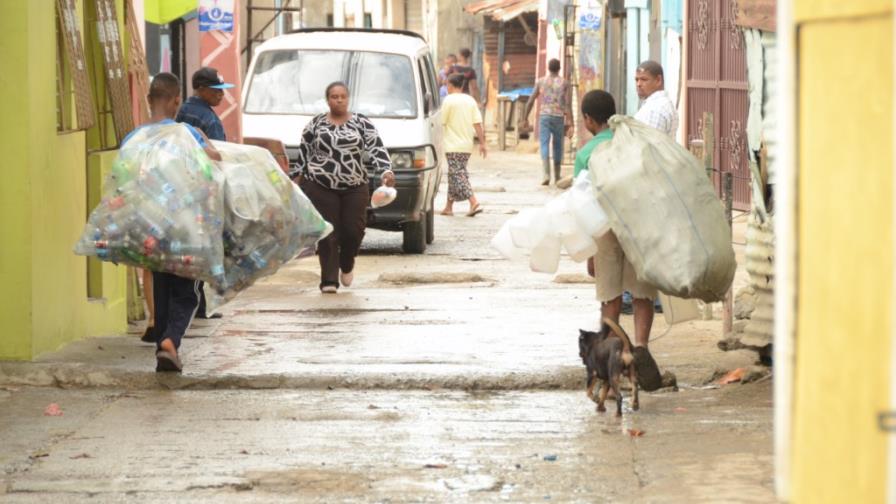 El 13% de menores realiza algún tipo de trabajo en República Dominicana El 13% de menores realiza algún tipo de trabajo en República Dominicana