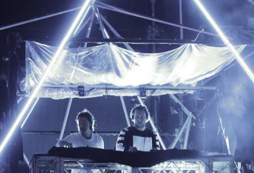 Desalia deleitó a miles con un gran espectáculo de electrónica y luces