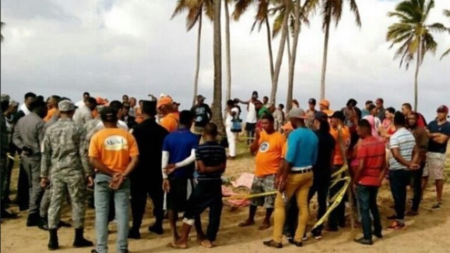 Hoteleros demandan vigilancia en la playa donde murieron cuatro turistas Hoteleros demandan vigilancia en la playa donde murieron cuatro turistas