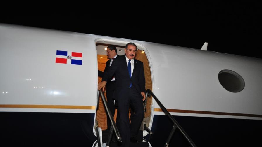 Danilo Medina retorna de su chequeo en la Florida