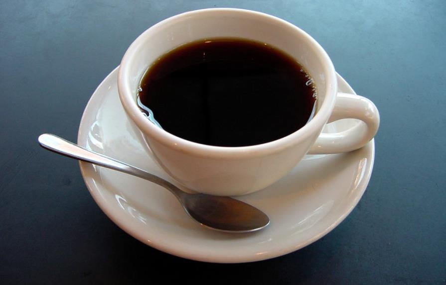 Tomar 3 o 4 cafés diarios podría ayudar a prevenir infartos, según un estudio