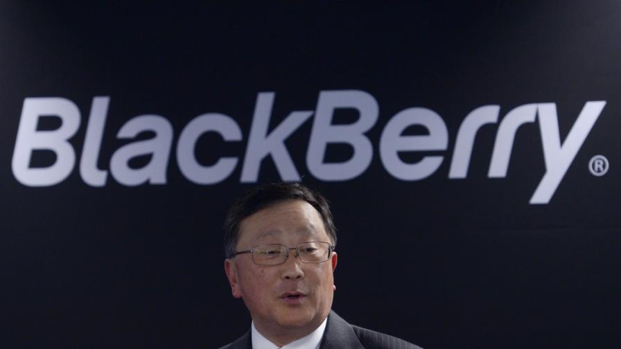 BlackBerry ofrece nuevos teléfonos y apuesta por el software