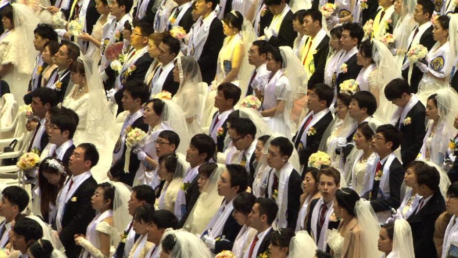 Realizan boda masiva de 3,800 parejas Corea del Sur