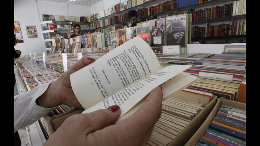 Descubrir el mundo a través de la lectura Descubrir el mundo a través de la lectura