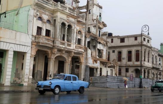 La Habana Vieja: El turismo se mezcla con vida cotidiana