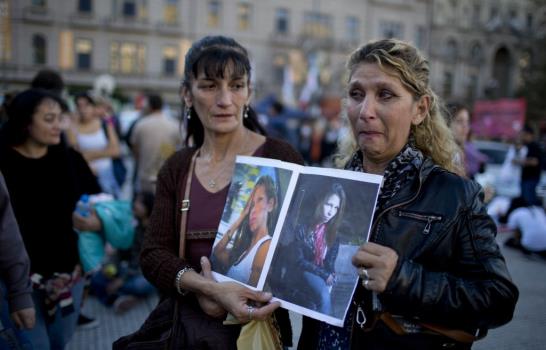 Argentinos se movilizan contra asesinatos de mujeres