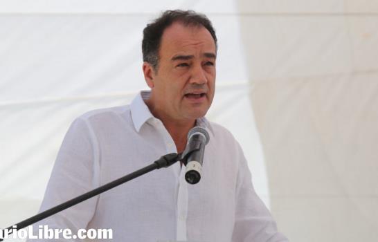 Presidente inicia construcción de dos hoteles en Uvero Alto