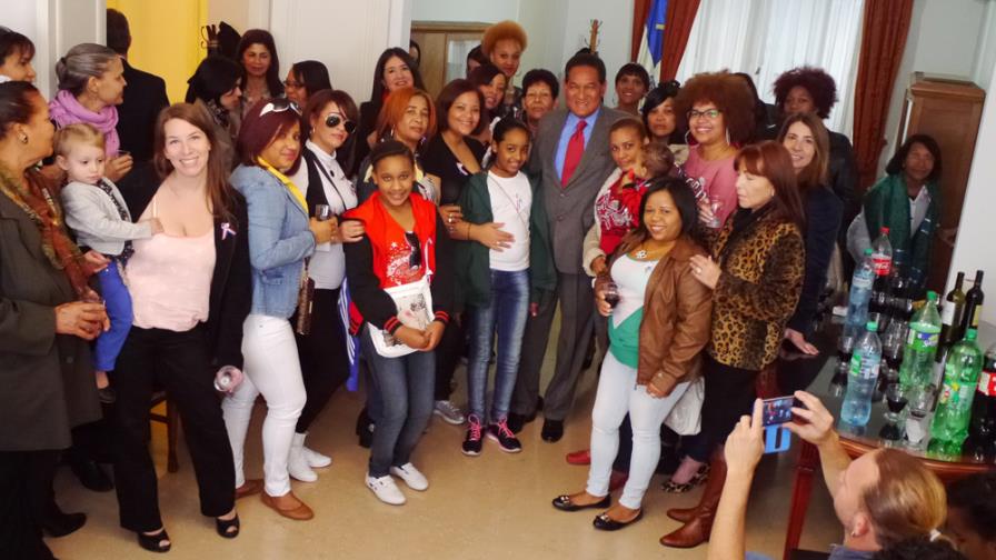 Embajada dominicana en Argentina agasaja a las madres