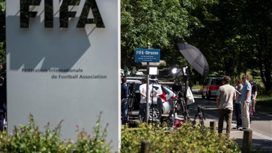 Presidente de la FIFA dice que promueve reformas en la institución