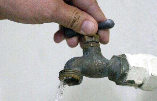 CAASD resuelve avería que afectó suministro de agua en 95 sectores del DN