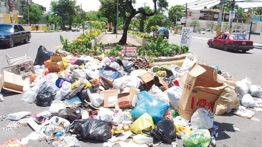 Medio Ambiente ordena separar la basura en el hogar, comercio e industria