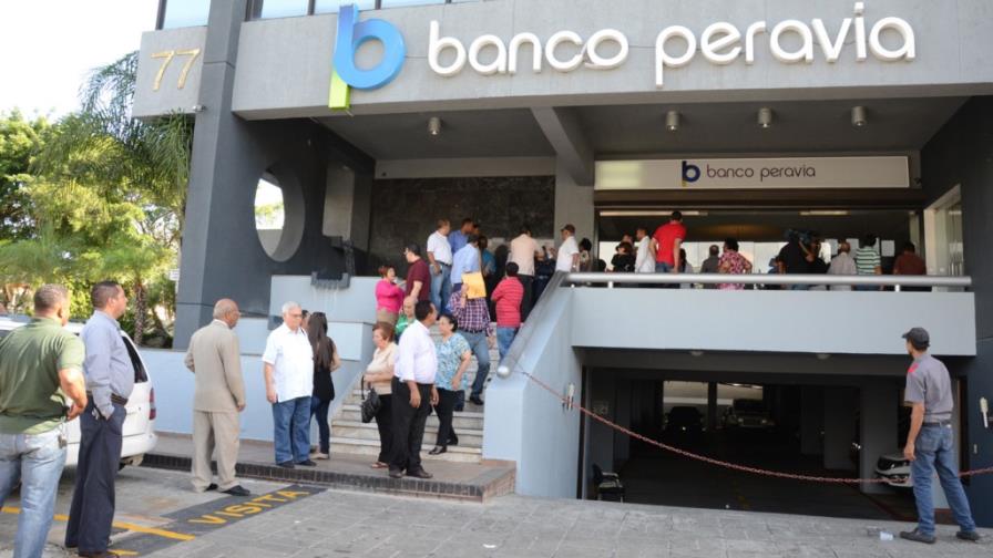 Emiten órdenes de arresto para ejecutivos del Banco Peravia