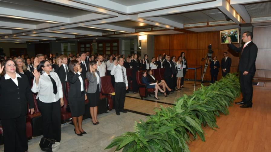 Juramentan 111 intérpretes judiciales