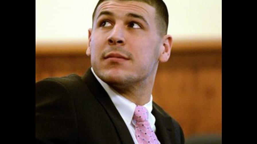 Policía: se encontraron huellas de víctima en auto de Aaron Hernández Policía: se encontraron huellas de víctima en auto de Aaron Hernández