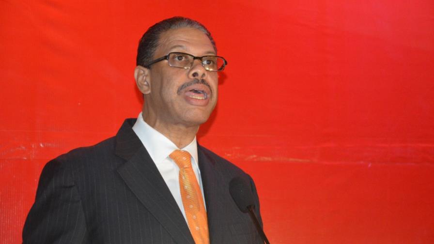 Modesto Guzmán cita grandes retos del mundo postal Modesto Guzmán cita grandes retos del mundo postal