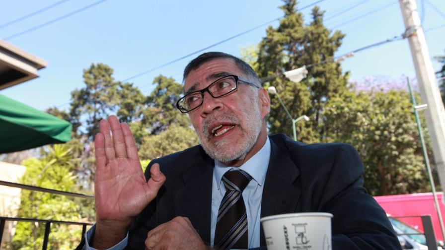 René Delgado, un escritor de novelas desde el coto privado del periodismo