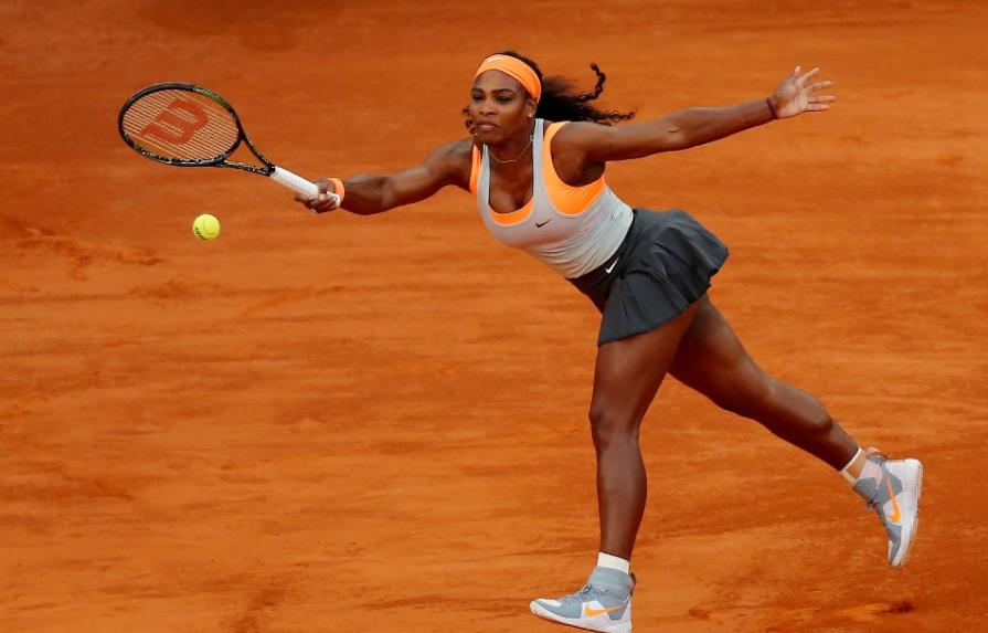 Serena y Wozniacki avanzan a la tercera ronda en Abierto de Madrid de tenis