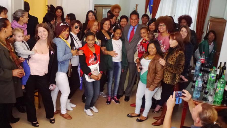 Embajada Dominicana en Argentina agasajó a las madres en su día