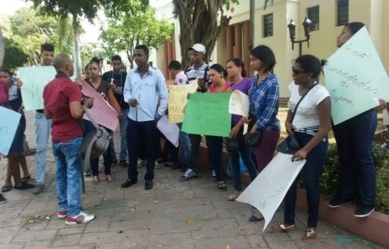 Estudiantes Facultad de Humanidades de la UASD se declaran en huelga de hambre