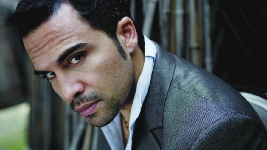 Actor Manny Pérez demanda construcción de acueducto para su natal Baitoa