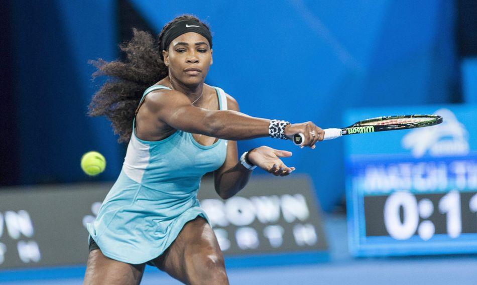 Un cafecito despabiló a Serena Williams en la Copa Hopman; Azarenka eliminada en la 1ra ronda en Brisbane