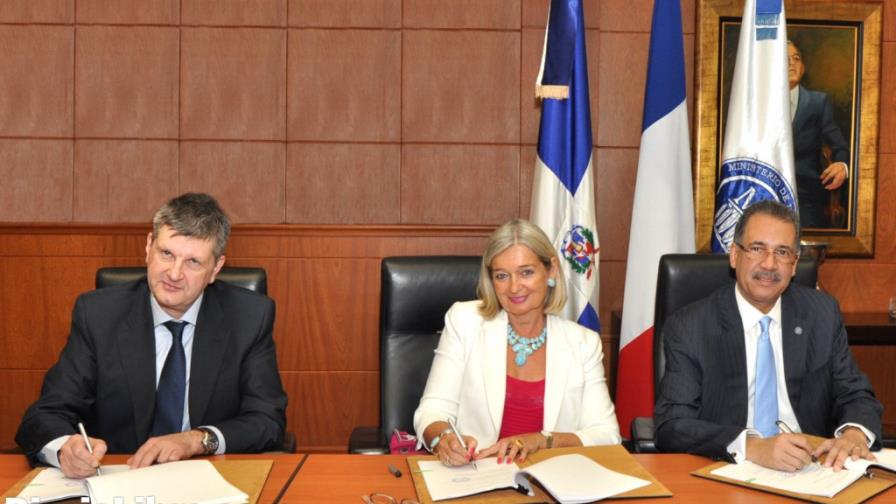 Agencia Francesa de Desarrollo financia varios proyectos de la República Dominicana