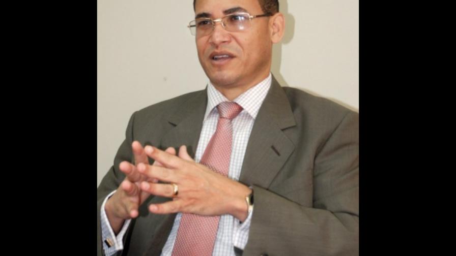 Eddy Olivares sugiere aplazar aprobación de Ley de Partidos para el 2017