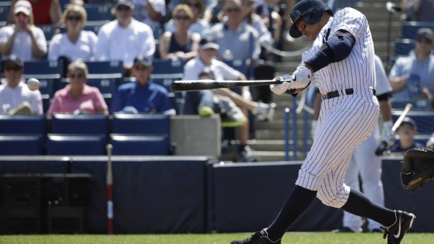Alex Rodríguez conecta de hit en su debut en la Liga de la Toronja