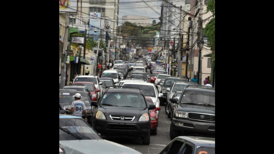 Piden ordenar Santiago y colocar parquímetros