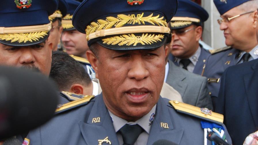 Cree que policías corruptos no deben recibir beneficios